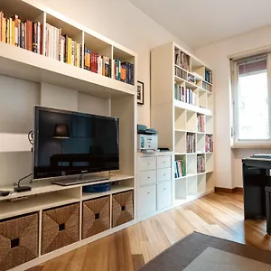 Apartment Sebino, Milan